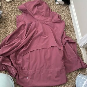 Lululemonn rain coat